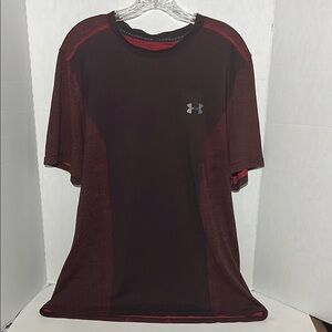 Under Armour Red large Short Sleeve Tee